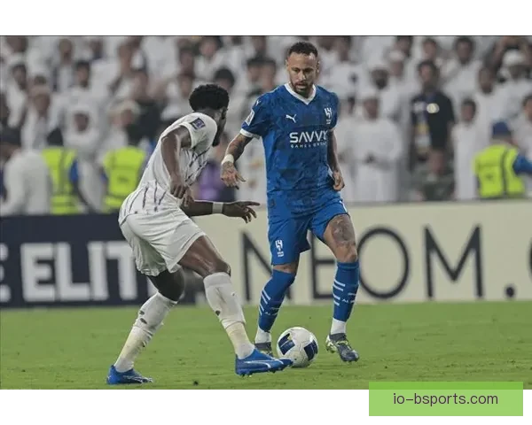 内马尔亚冠复出不久再伤肌肉引发关注